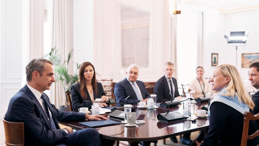 Συνάντηση του Πρωθυπουργού Κυριάκου Μητσοτάκη με την Πρόεδρο του Πανεπιστημίου Yale Maurie McInnis και τον Πρύτανη του ΕΚΠΑ Γεράσιμο Σιάσο